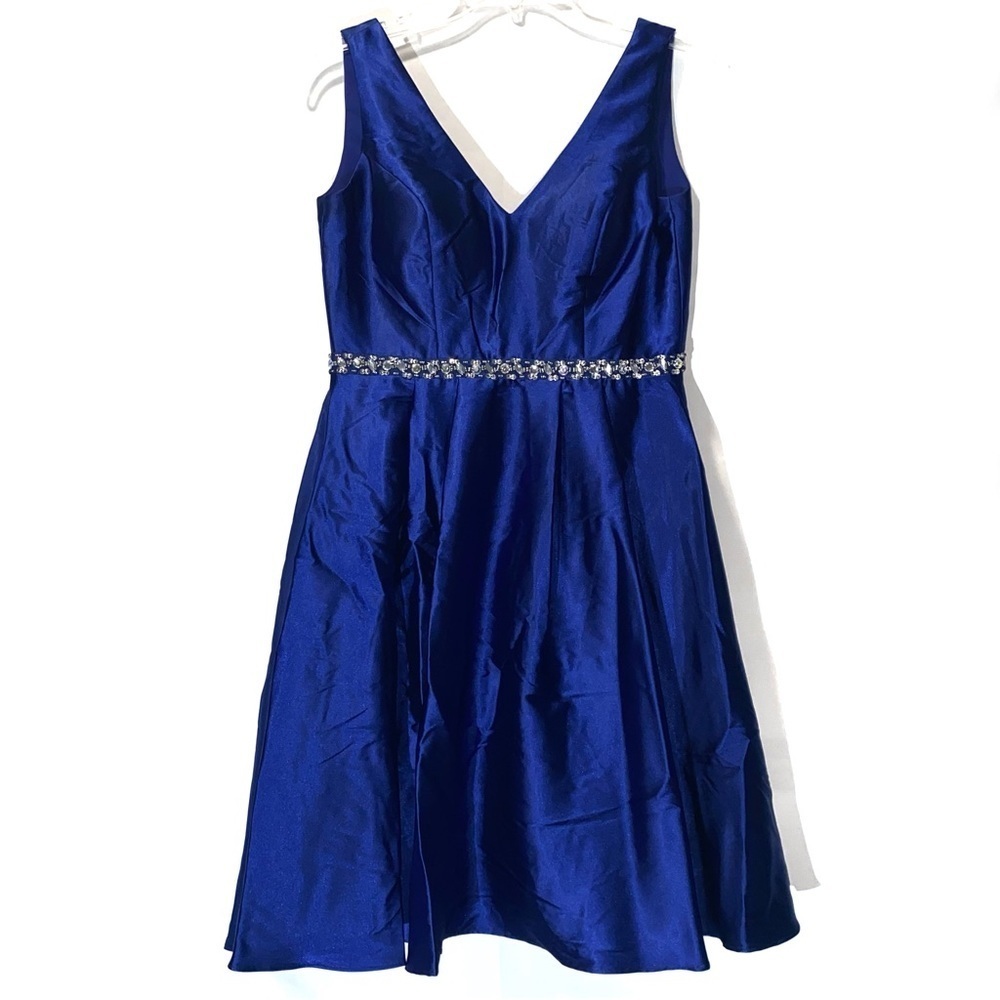 Eva Short Formal Dress Women’s XS
